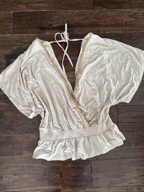 Hem & Thread Cream V-Neck Tie-Back Blouse with Tan Trim